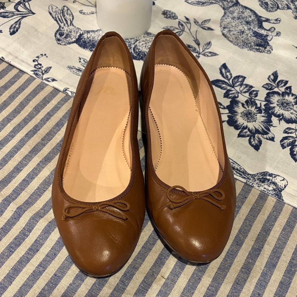 Size 7.5 - J.Crew tan ballet flats